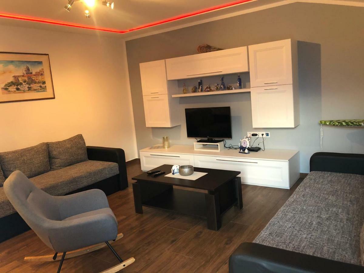 Apartment Jopa 시베니크 외부 사진